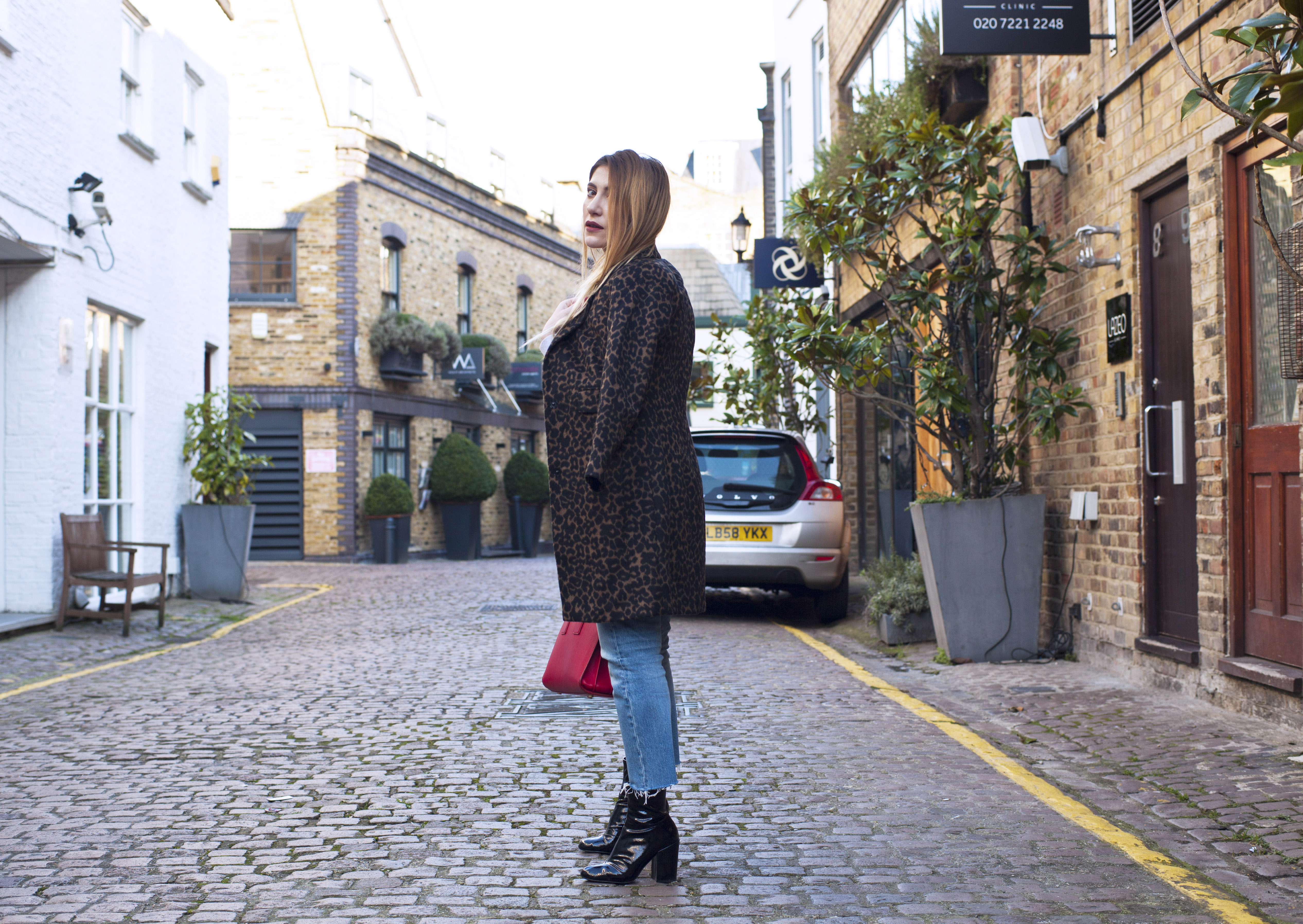 How to Wear a Leopard Print Coat For Day