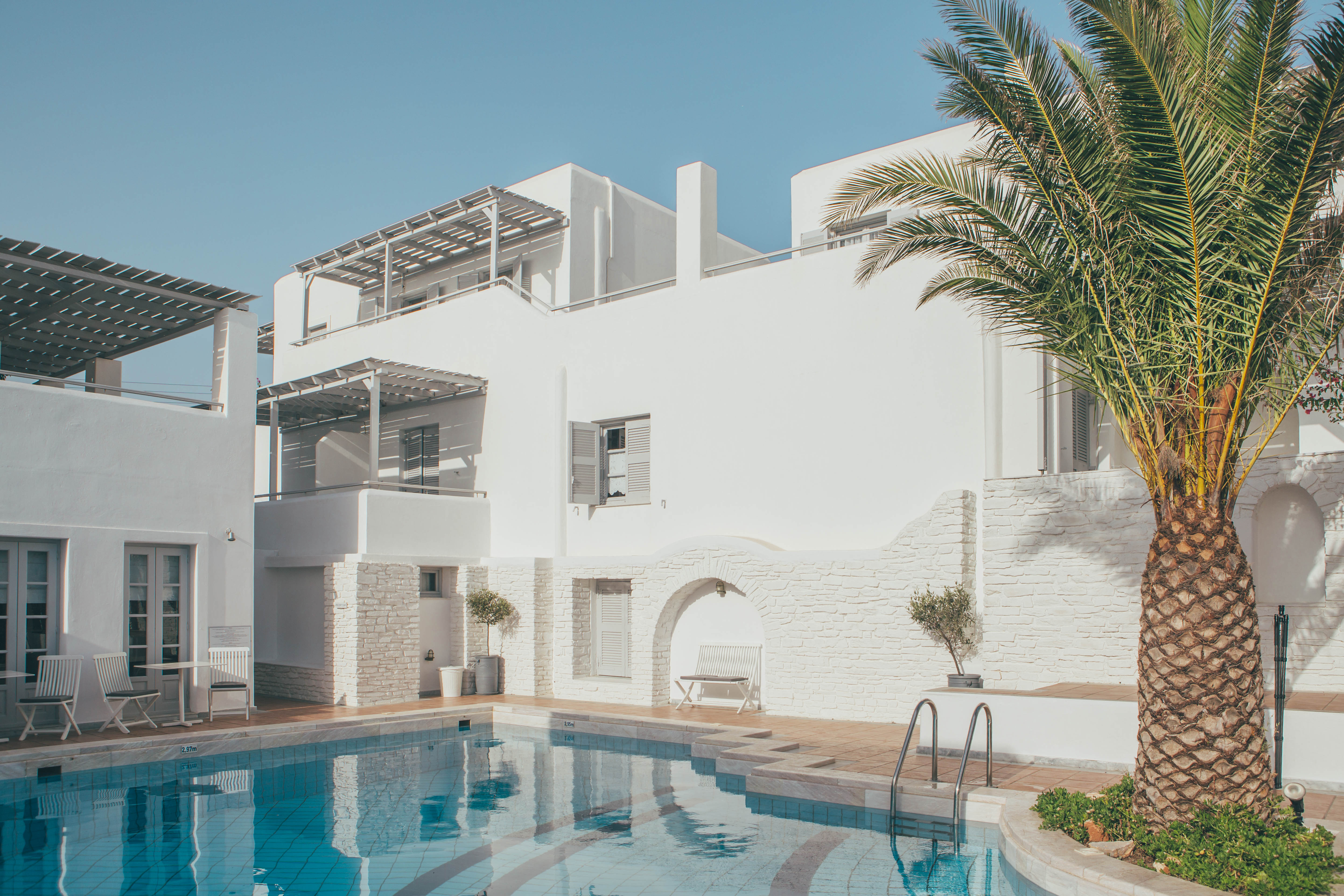 Mr-and-Mrs-White-Paros-31-of-43 Why you need to spend few days in Paros