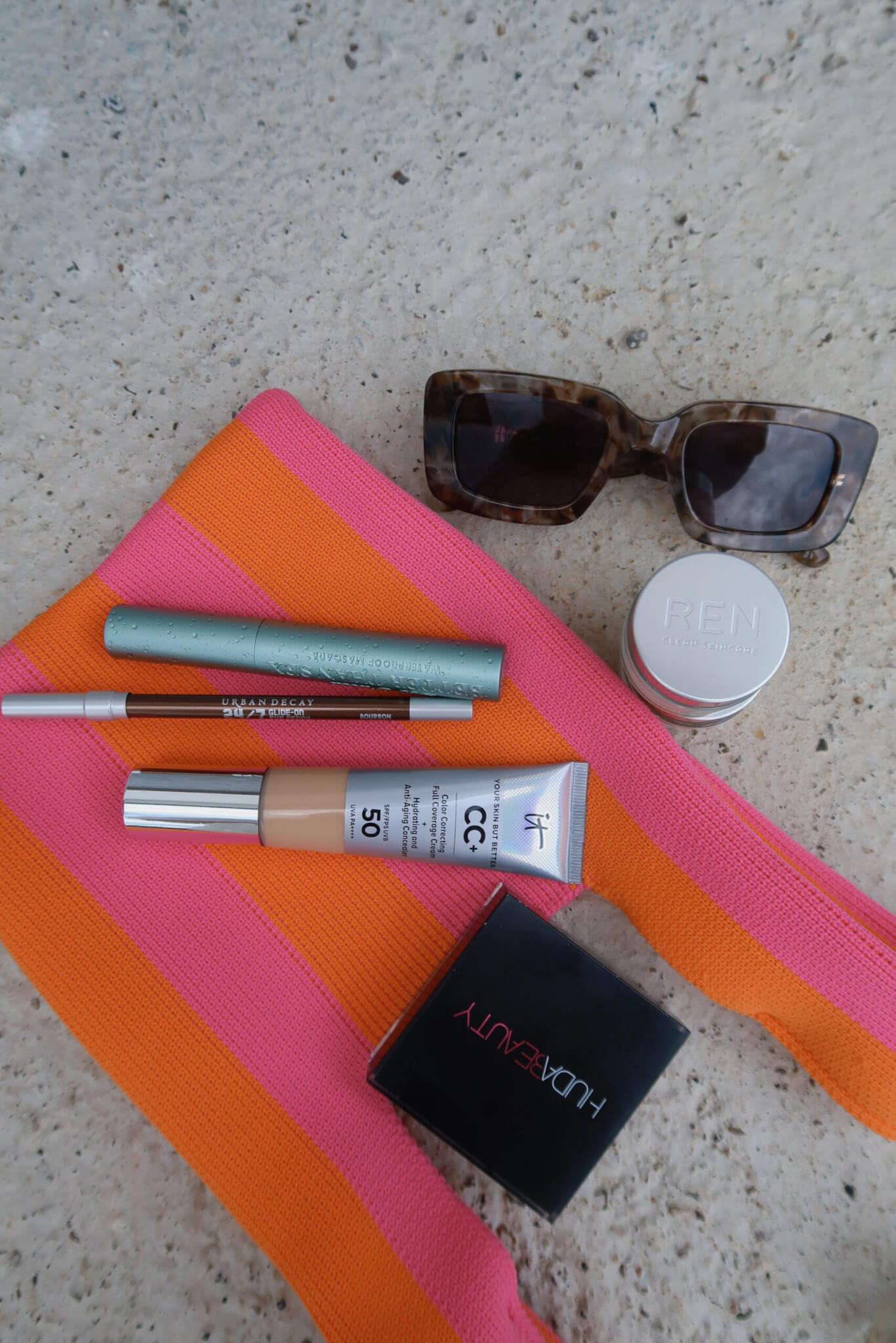 Tezza-9052-scaled Summer Travel Essentials: What's in My Holiday Bag